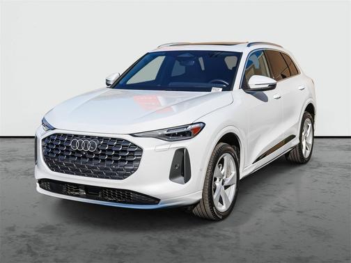 2025 Audi Q5 Premium Plus TFSI quattro S tronic