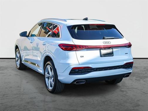 2025 Audi Q5 Premium Plus TFSI quattro S tronic