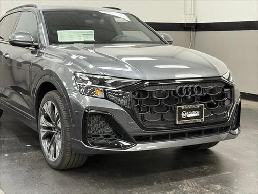 2025 Audi Q8 55 Premium Plus