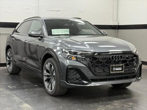 2025 Audi Q8 55 Premium Plus