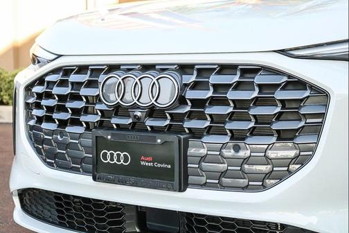 2025 Audi Q5 Premium TFSI quattro S tronic