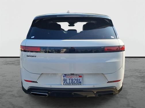 2024 Land Rover Range Rover Sport SE