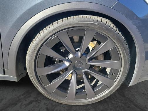 2022 Tesla Model X Plaid Tri Motor All-Wheel Drive