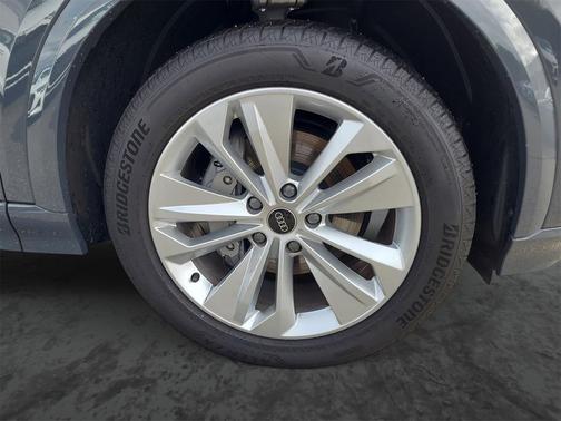 2025 Audi Q6 e-tron Premium Plus