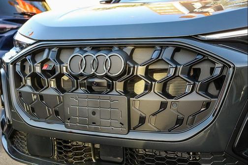 2025 Audi SQ5 3.0T Premium Plus