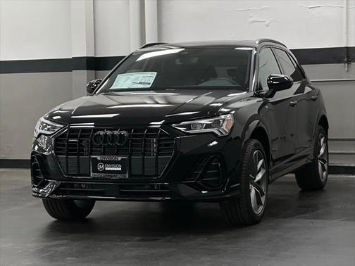2025 Audi Q3 Premium 45 TFSI S line quattro Tiptronic