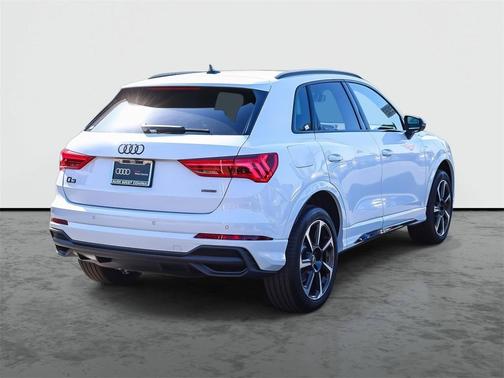2025 Audi Q3 45 S line Premium Plus