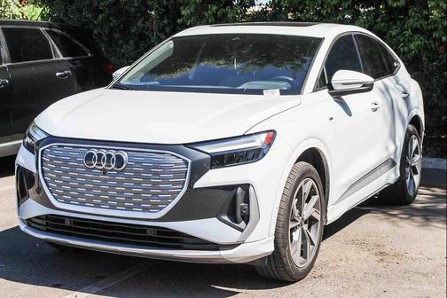 2024 Audi Q4 e-tron Premium Plus 50 quattro