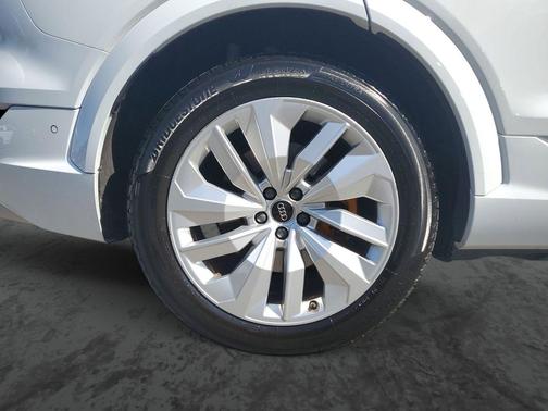 2023 Audi e-tron S Premium Plus quattro