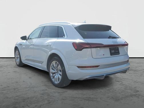 2023 Audi e-tron S Premium Plus quattro