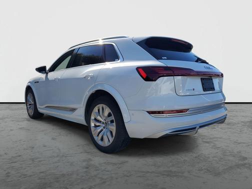 2023 Audi e-tron S Premium Plus quattro