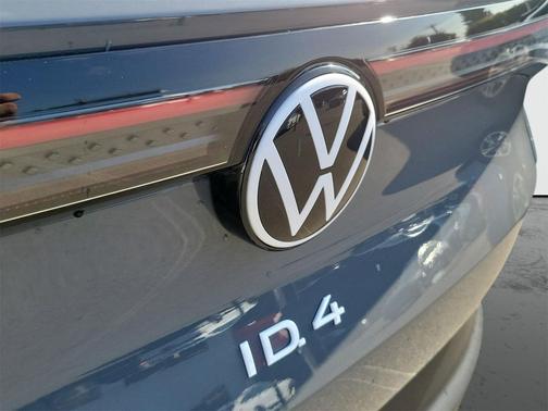 2023 Volkswagen ID.4 Standard