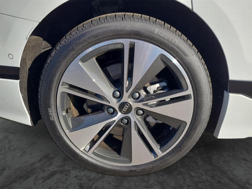 2025 Audi A6 e-tron Premium Plus