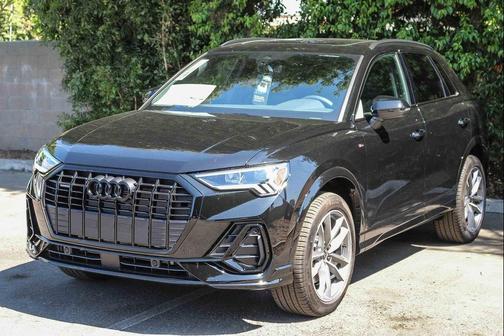 2025 Audi Q3 Premium 45 TFSI S line quattro Tiptronic
