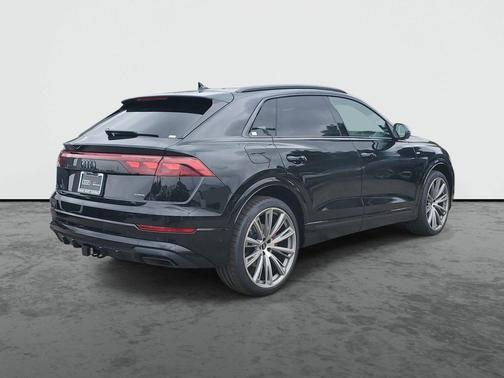 Mythos Black Metallic 2026 Audi Q8 55 Prestige