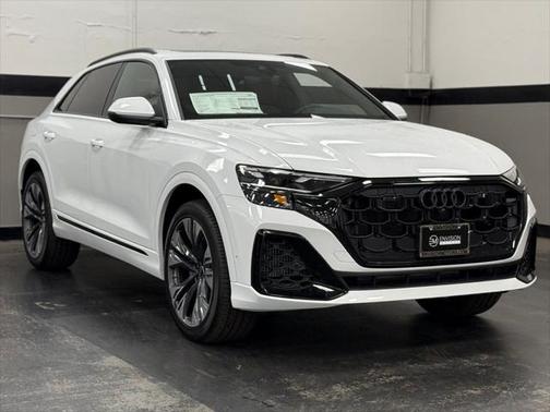 2025 Audi Q8 55 Premium Plus