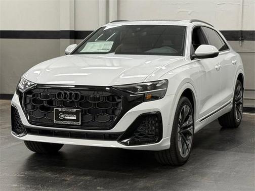 2025 Audi Q8 55 Premium Plus