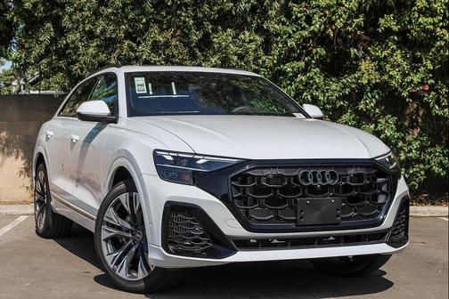 2025 Audi Q8 55 Premium Plus
