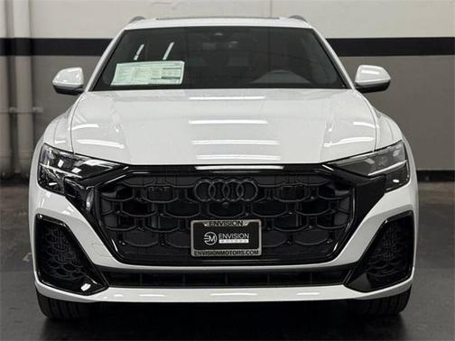 2025 Audi Q8 55 Premium Plus