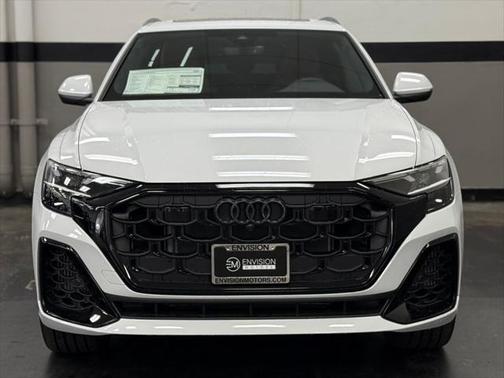 2025 Audi Q8 55 Premium Plus