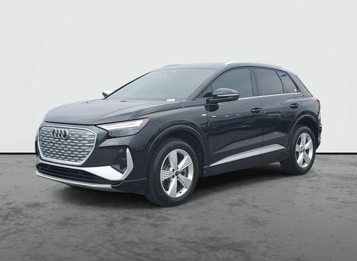 Mythos Black Metallic 2023 Audi Q4 e-tron Premium 50 quattro