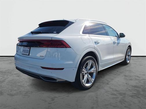 2022 Audi Q8 55 Prestige