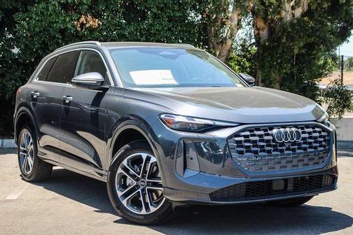 2025 Audi Q5 Premium