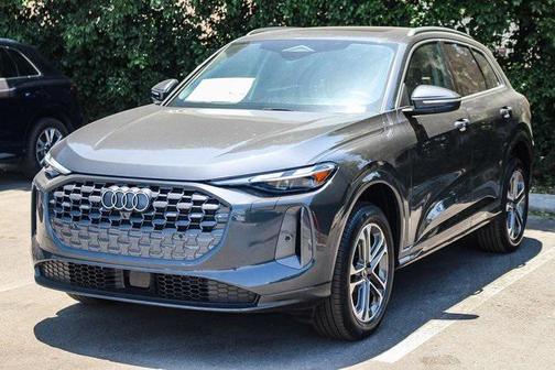 2025 Audi Q5 Premium