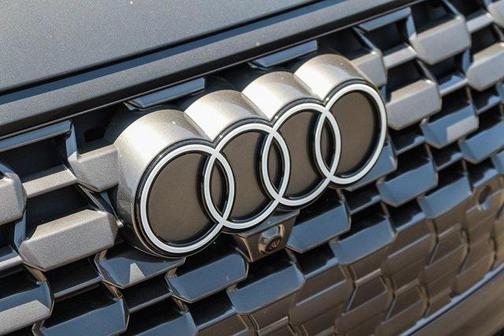 2025 Audi Q5 Premium