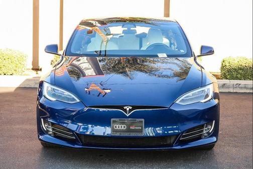 2017 Tesla Model S 90D