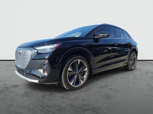 2022 Audi e-tron Premium Plus