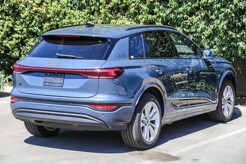 2025 Audi Q6 e-tron Premium