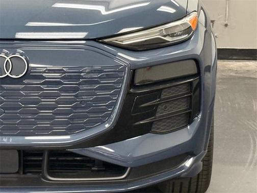 2025 Audi Q6 e-tron Premium