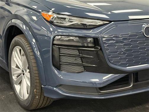 2025 Audi Q6 e-tron Premium