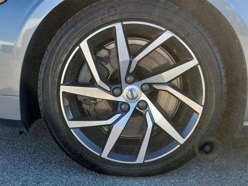 2019 Volvo S60 T6 Momentum