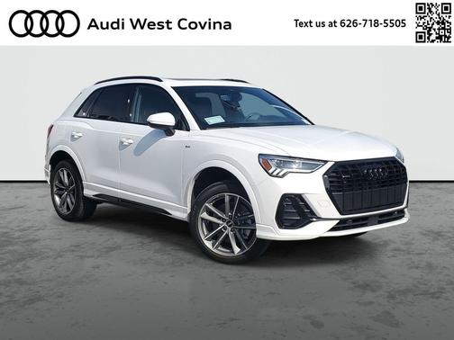 2025 Audi Q3 Premium 45 TFSI S line quattro Tiptronic