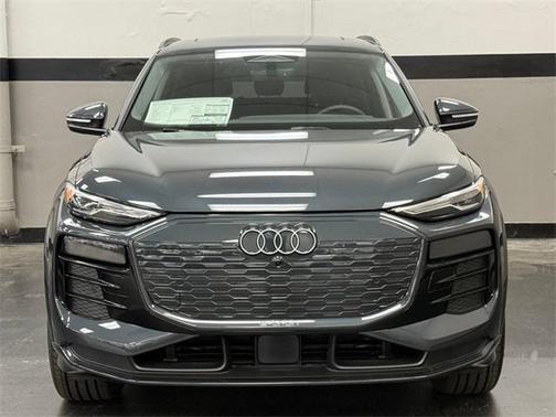 2025 Audi Q6 e-tron Premium