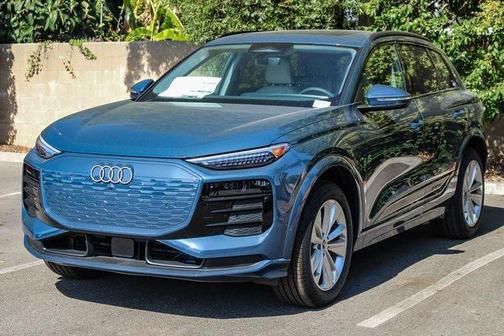 2025 Audi Q6 e-tron Premium Plus