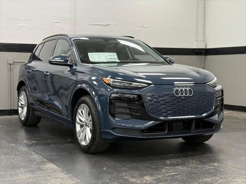 2025 Audi Q6 e-tron Premium Plus