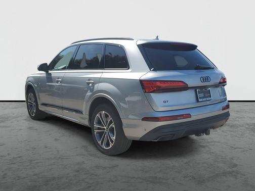 2026 Audi Q7 45 Premium