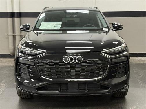 2025 Audi Q6 e-tron Premium Plus