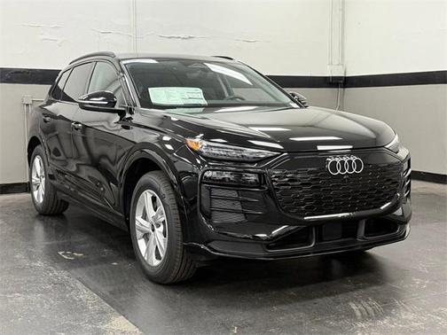 2025 Audi Q6 e-tron Premium Plus