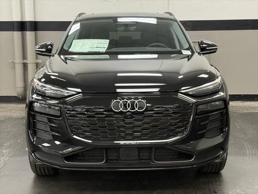 2025 Audi Q6 e-tron Premium Plus