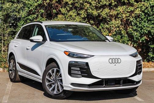 2025 Audi Q6 e-tron Premium quattro