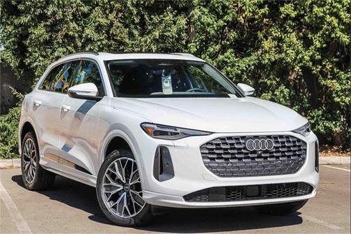 2025 Audi Q5 Premium Plus
