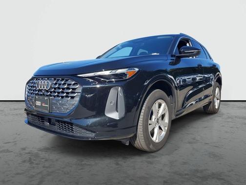 2025 Audi Q5 Premium TFSI quattro S tronic