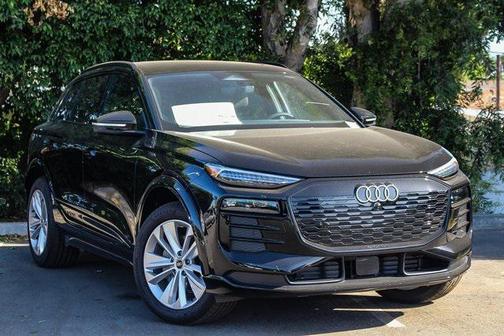 2025 Audi Q6 e-tron Premium Plus