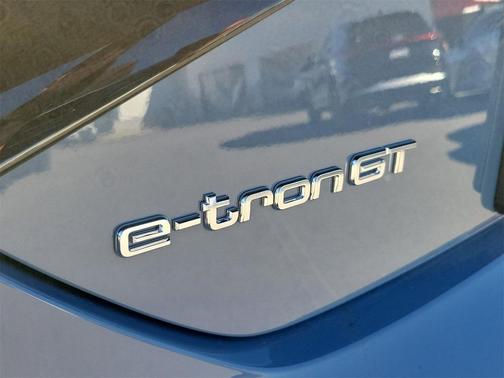 2023 Audi e-tron GT Premium Plus quattro