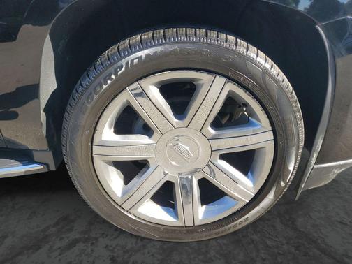 2018 Cadillac Escalade ESV Luxury