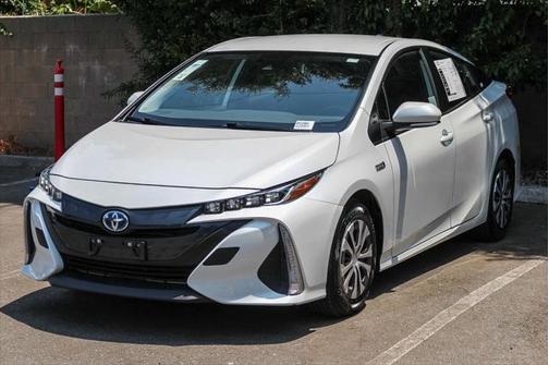 2022 Toyota Prius Prime XLE